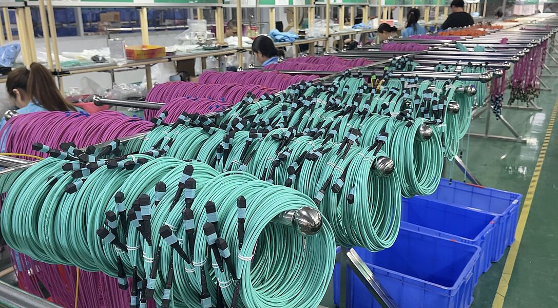 KOCENT OPTEC LIMITED 제조업체 생산 라인